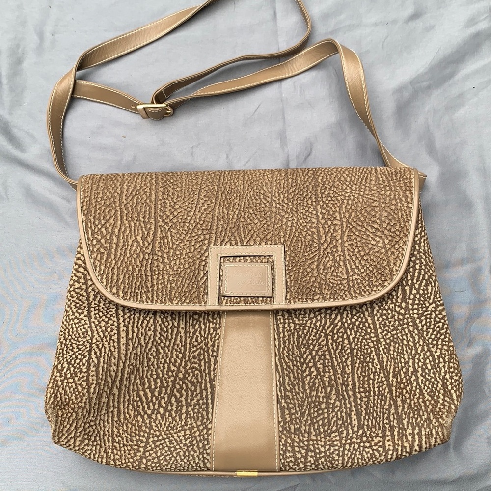 La Folie Paris Purse w/Key Money Card Holder, NWOT, MAKE AN OFFER!!!
